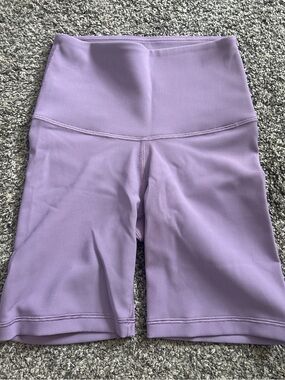 Aritzia TNA purple ribbed biker shorts